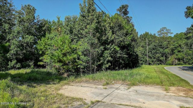 12209 Hickman Road, Biloxi, MS 39532