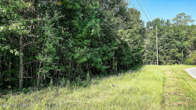 12209 Hickman Road, Biloxi, MS 39532