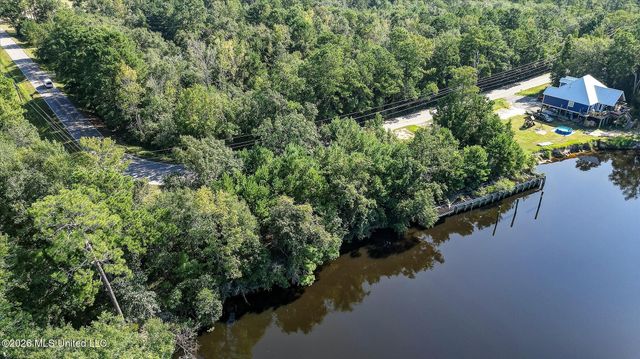 12209 Hickman Road, Biloxi, MS 39532
