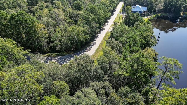 12209 Hickman Road, Biloxi, MS 39532