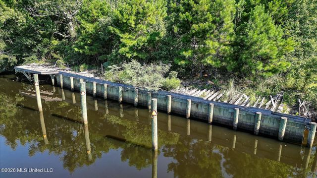 12209 Hickman Road, Biloxi, MS 39532