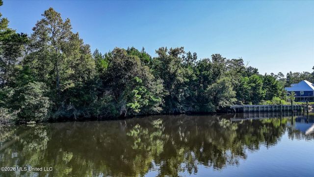 12209 Hickman Road, Biloxi, MS 39532