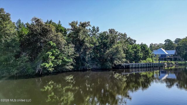 12209 Hickman Road, Biloxi, MS 39532