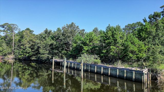 12209 Hickman Road, Biloxi, MS 39532