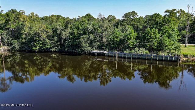 12209 Hickman Road, Biloxi, MS 39532