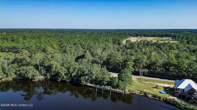 12209 Hickman Road, Biloxi, MS 39532