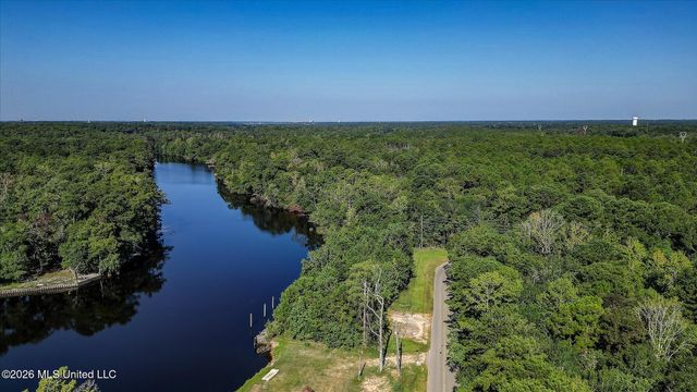 12209 Hickman Road, Biloxi, MS 39532