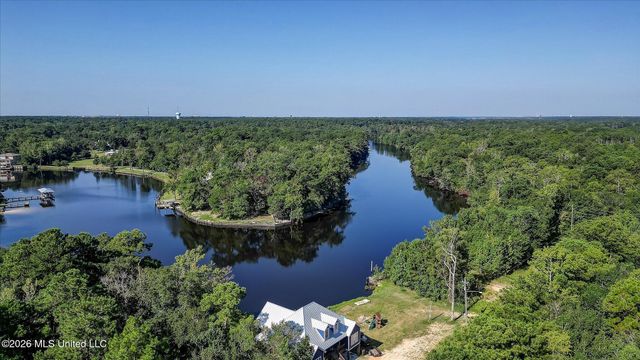 12209 Hickman Road, Biloxi, MS 39532