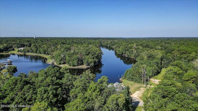 12209 Hickman Road, Biloxi, MS 39532