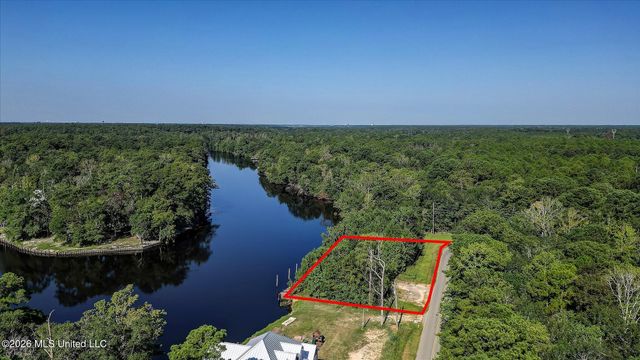 12209 Hickman Road, Biloxi, MS 39532