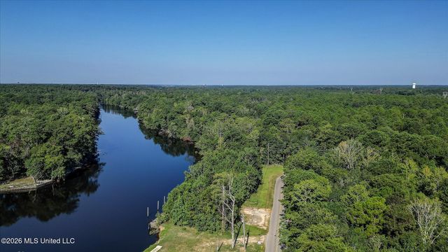 12209 Hickman Road, Biloxi, MS 39532