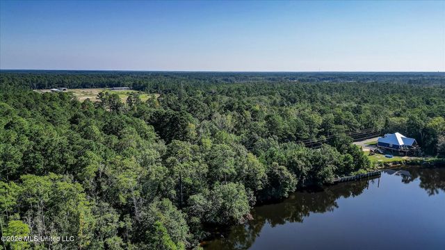 12209 Hickman Road, Biloxi, MS 39532