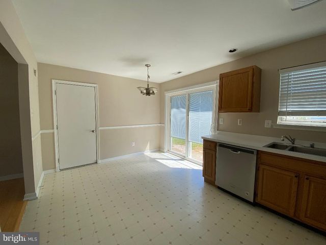 5 AMY CT, Bear, DE 19701