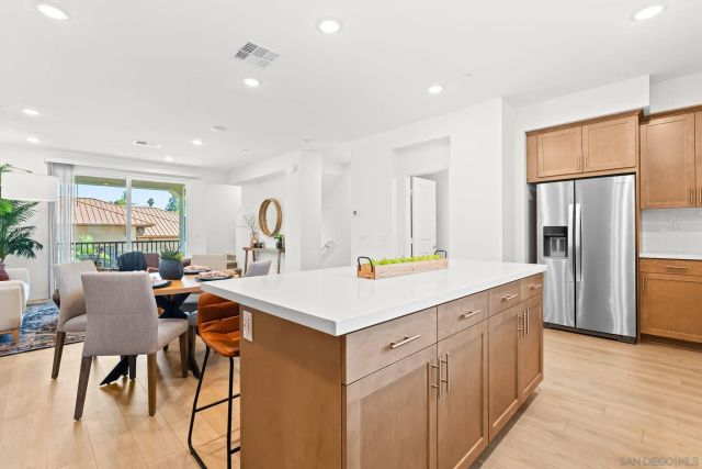 414 Carina Gln, Escondido, CA 92025