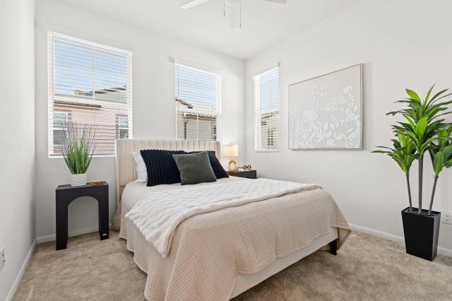 414 Carina Gln, Escondido, CA 92025