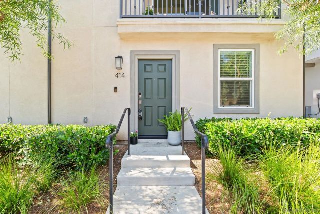 414 Carina Gln, Escondido, CA 92025