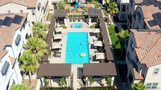 414 Carina Gln, Escondido, CA 92025