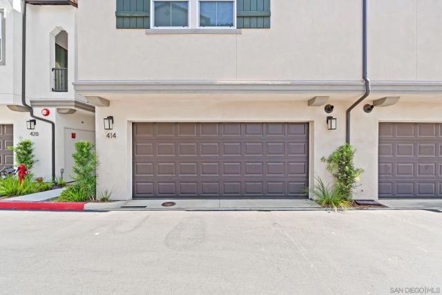 414 Carina Gln, Escondido, CA 92025