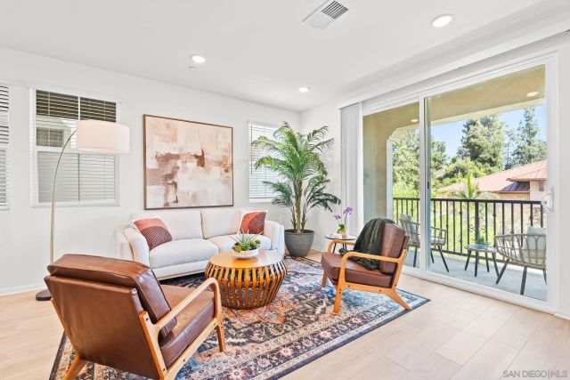 414 Carina Gln, Escondido, CA 92025