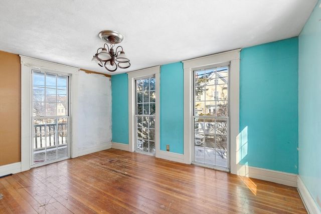 26 Sagamore St, Lynn, MA 01902