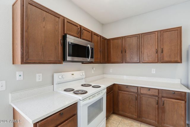 6415 W SOPHIE Lane, Laveen, AZ 85339