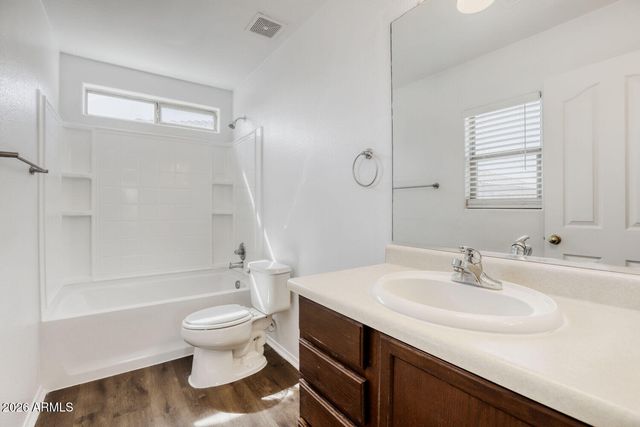 6415 W SOPHIE Lane, Laveen, AZ 85339