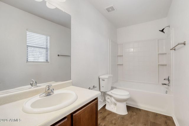 6415 W SOPHIE Lane, Laveen, AZ 85339