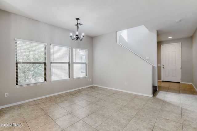 6415 W SOPHIE Lane, Laveen, AZ 85339