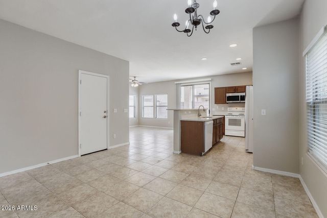 6415 W SOPHIE Lane, Laveen, AZ 85339