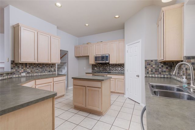 5204 Wisteria Drive, Frisco, TX 75035