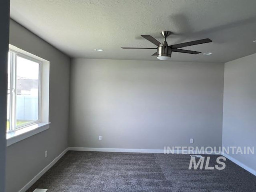 824 N 5th St, Nyssa, OR 97914 photo 8