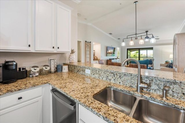5557 PALMER CIRCLE 202, Bradenton, FL 34211