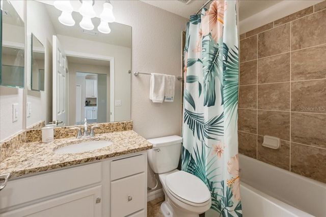5557 PALMER CIRCLE 202, Bradenton, FL 34211