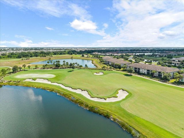 5557 PALMER CIRCLE 202, Bradenton, FL 34211