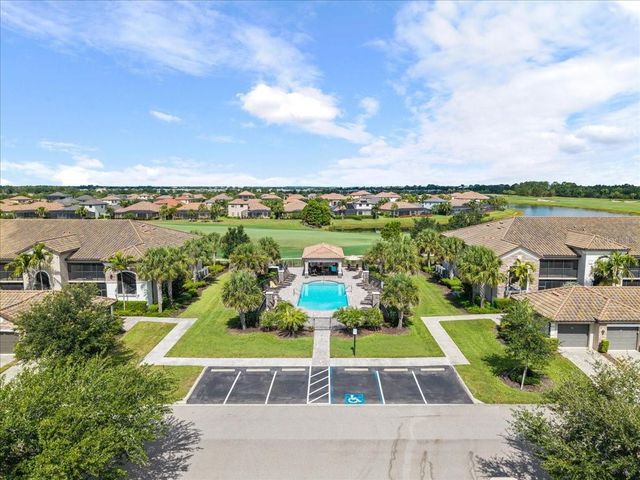 5557 PALMER CIRCLE 202, Bradenton, FL 34211