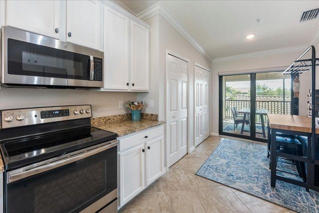5557 PALMER CIRCLE 202, Bradenton, FL 34211