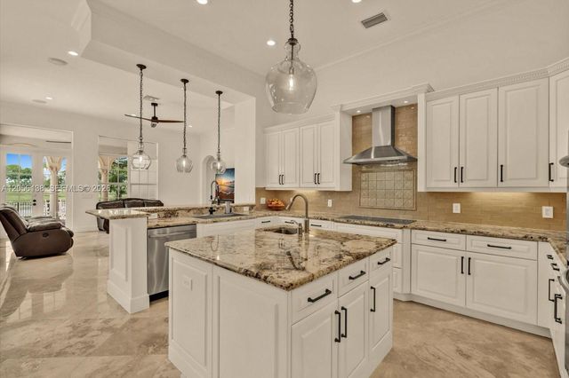 12260 NW 68th Ct, Parkland, FL 33076