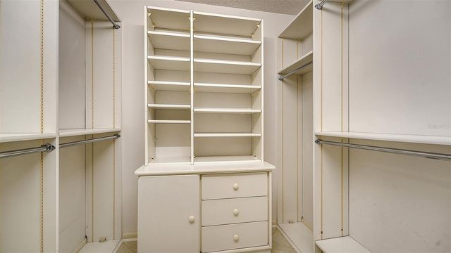 5331 DOMINICA CIRCLE, Sarasota, FL 34233