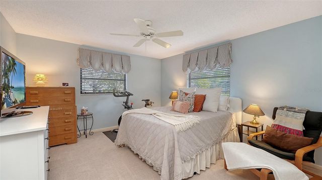 5331 DOMINICA CIRCLE, Sarasota, FL 34233