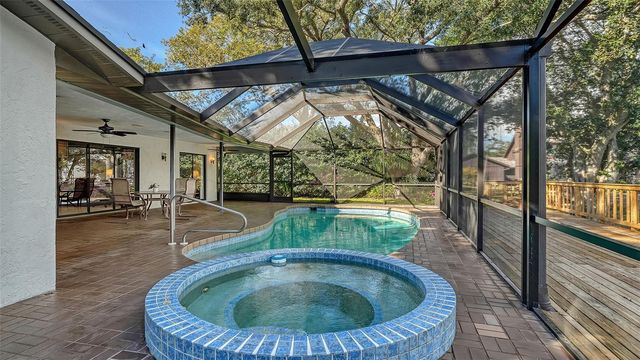 5331 DOMINICA CIRCLE, Sarasota, FL 34233