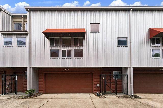 6130 Grand Boulevard, Houston, TX 77021