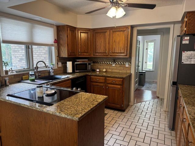 14 Winnebago Drive, Cherokee Village, AR 72525