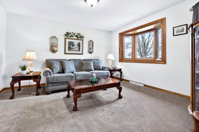 N9619 DARBOY DRIVE, Appleton, WI 54915