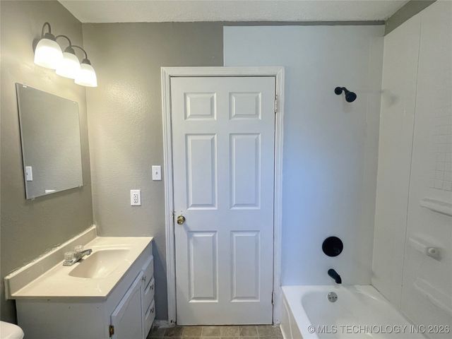 516 S 2nd, Durant, OK 74701