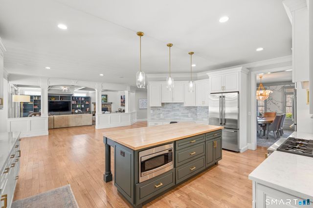 32 Blanket Meadow Road, Monroe, CT 06468