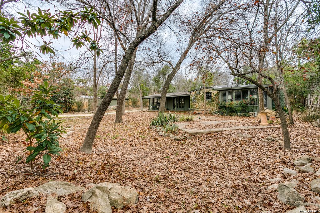 231 E Sunset, San Antonio, TX 78209