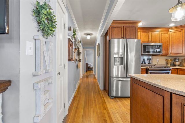 765 Pine Hill Dr, New Bedford, MA 02745