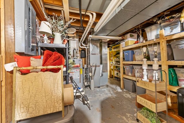 765 Pine Hill Dr, New Bedford, MA 02745