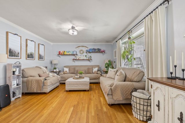 765 Pine Hill Dr, New Bedford, MA 02745