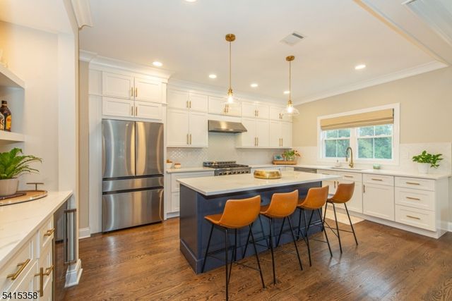 13 Mount Pleasant Pkwy, Livingston Twp., NJ 07039